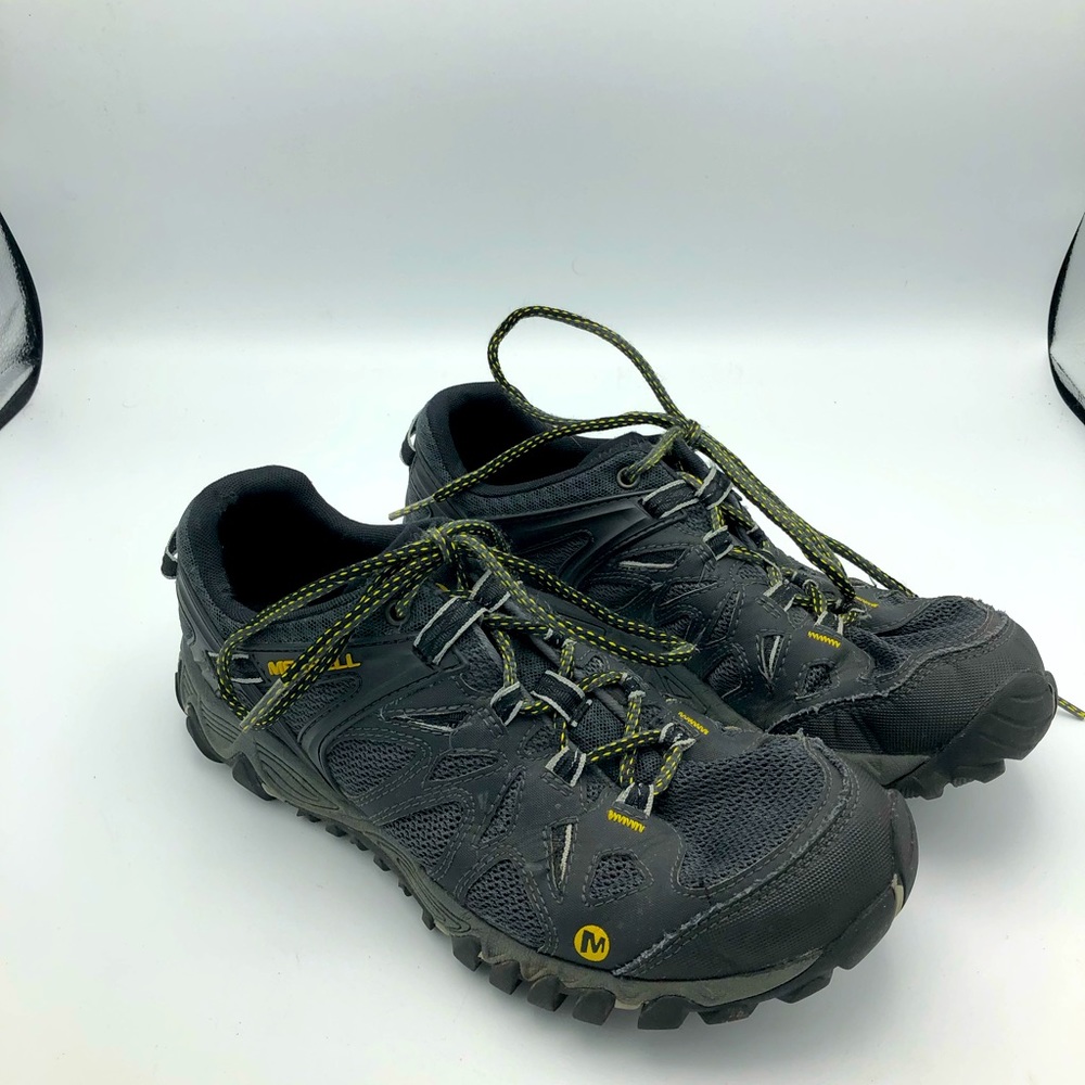 Merrell Men's Black Trail Running Shoes with Olive Accents